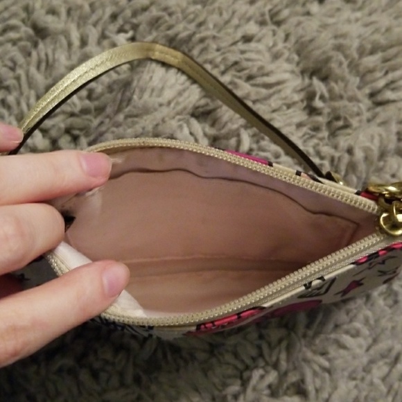 Coach poppy wristlet - Picture 3 of 3